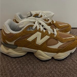 New Balance 9060 Brown and Cream teddy bear
